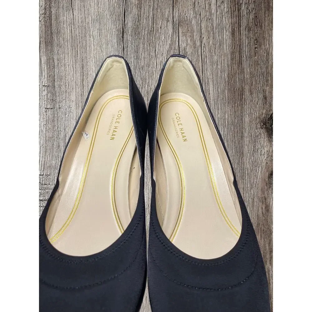 Cole Haan black wedge soft side women’s shoes. Size 10‎